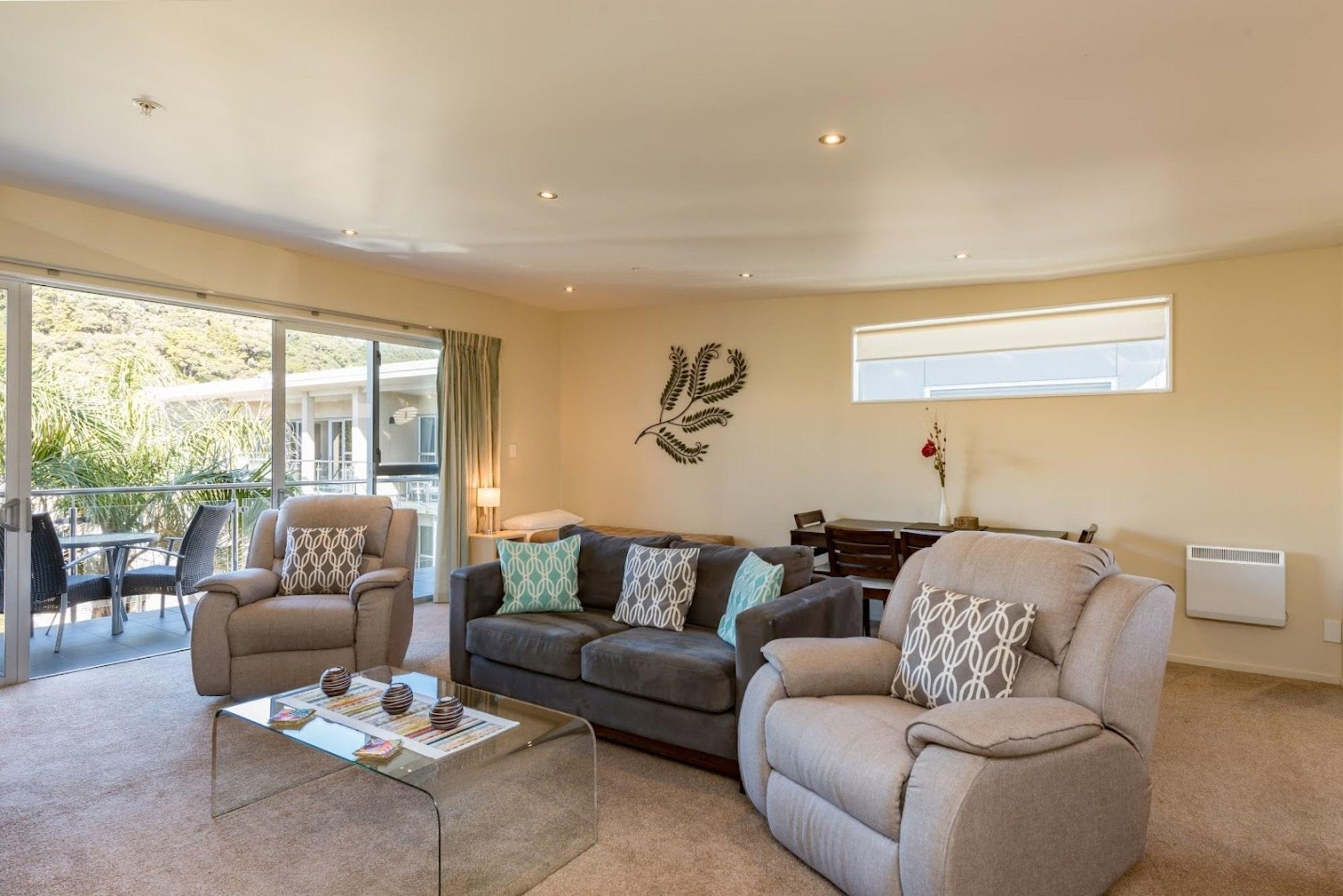 Edgewater Palms Apartments Пейхія Екстер'єр фото