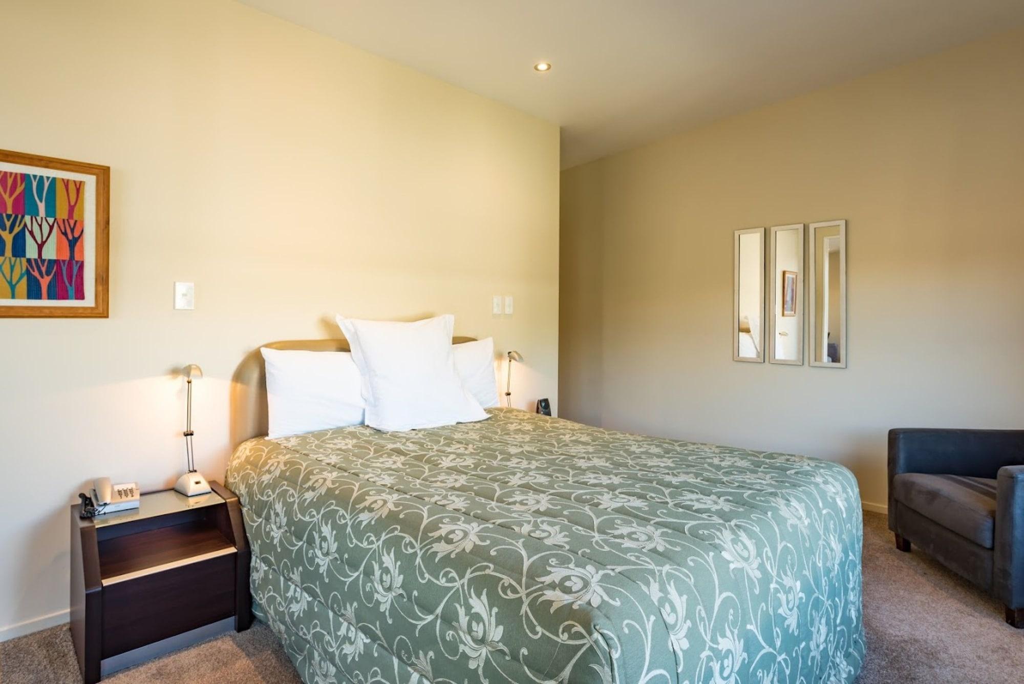 Edgewater Palms Apartments Пейхія Екстер'єр фото