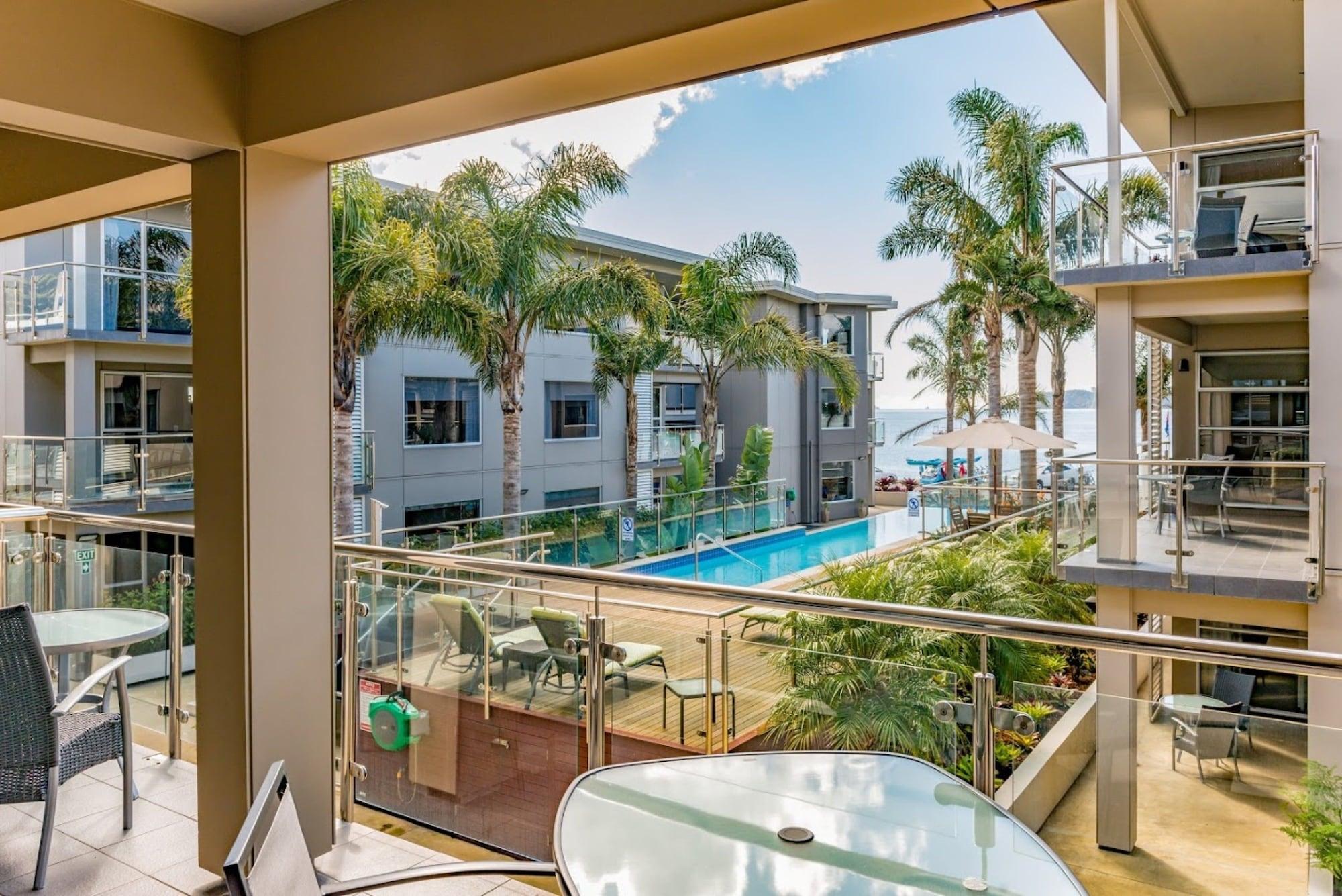 Edgewater Palms Apartments Пейхія Екстер'єр фото